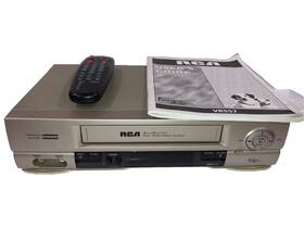 Rca E.1 C/20240529/cb.05 4-head Vcr Model Vr557 Vhs Player With Remote - Tested And Works Great
