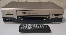 E202981 Rca Vcr Accusearch Video Vhs Player Recorder With Remote