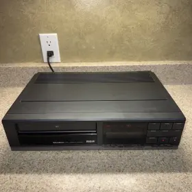 Vlt386 Rca Rare Vintage 1985 Selectavision Vcr - Working Condition