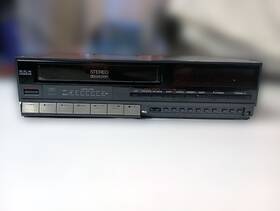 Rca Vpt-495 Vpt495 Vcr 4 Vhs Head Video Cassette Recorder Player Rare Not Working