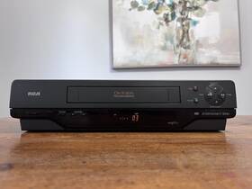 Rca Vr232 Model Vr323 Vcr Video Cassette Recorder Vhs Entertainment Series