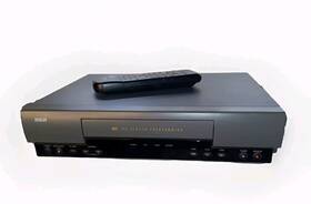 Rca Vr327a Vhs Vcr Video Player / Recorder Working And Tested- With Remote