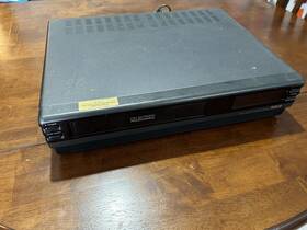 Rca Vr330 Video Cassette Recorder Vcr - Plays Tapes But With Problems Read