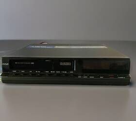 Rca Vr407 Vhs Cassette Recorder With Owners Manual. No Remote