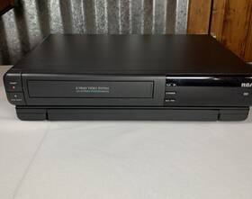 Rca Vr504 Vhs Player 4-head Video System Model Tested - Works No Remote Vcr