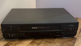 Rca Vr623hf Vcr Vhs Player 4-head Hi-fi Accusearch. Works Great No Remote