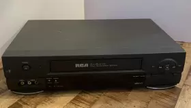 Vr623hf Rca Vcr Vhs Player 4-head Hi-fi Accusearch. Works Great No Remote Vr623hf Rca Vcr Vhs Player 4-head Hi-fi Accusearch. Works Great No Remote