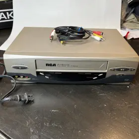 Vr546 Rca Vr66 Accusearch Four Head Vcr Tested With Cords Ready To Play No Remote