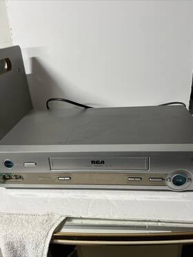 Rca Vr712hf Works 4-head Hi-fi Vcr Video Cassette Player - No Remote