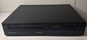 Realistic 16-652 Vintage Vhs Model 71 Powers On. Will Not Accept Tapes. Parts Prop