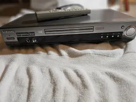 Dvd-p421 Samsung Dvd-p421/xaa Dvd Player Model With Remote