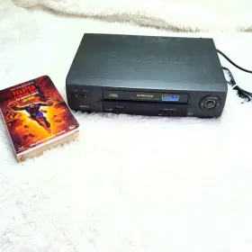 Lr38329 Samsung Vcr Vhs Hq 4 Head Hi-fi Stereo Energy Plug And Play Record Auto