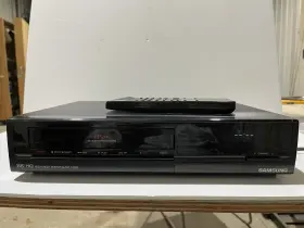 Vr3700 Samsung Vintage Model Vhs Player/recorder
