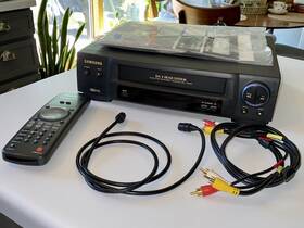 Samsung Vr4607 Vhs Vcr Tape Player Dual Head Cables Manual And Remote Tested