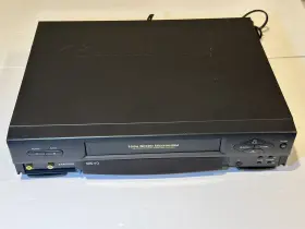 Vr5706 Samsung Vcr 4 Head Hi-fi Stereo Mts Vhs Hq - Tested No Remote