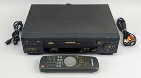 Samsung Vr8070 Tested Works Vcr 4 Head Hifi Stereo Vhs Player With Remote Cables