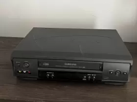 Vr8160 Samsung 4 Head Hi-fi Vcr No Remote Tested And Working