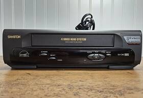 Samtron Sv-c40 Vhs Vcr Player Remote Not Included Tested-working