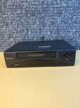 2505 Sansui Vcr / Vhs Model Digital Auto Tracking Video Player No/ Remote