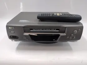 Eb-18065 Sanyo Vcr Vwm-280 Tested Working -