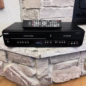 Sanyo Fwzv475f Near Mint Hdmi Dvd Recorder Vhs Dubbing Vcr Player Oem Remote