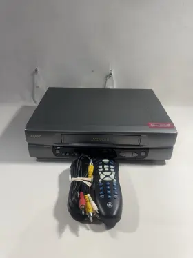H518 Sanyo Vcr Vhs Player/recorder Model Vhr - With Universal Remote Tested