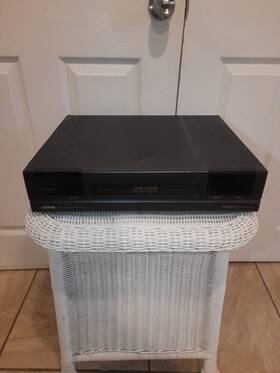 Sanyo Tls-2000p Vintage Tls-2000 Video Cassette Recorder