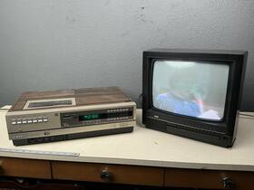 Sanyo Vcr-4300 As-is Betacord Betamax Video Cassette Player Recorder