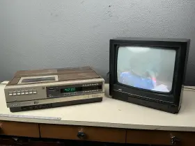 Vcr-4300 Sanyo As-is Betacord Betamax Video Cassette Player Recorder Vcr-4300 Sanyo As-is Betacord Betamax Video Cassette Player Recorder