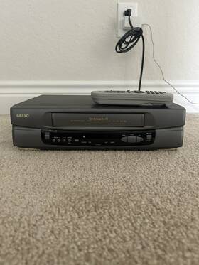 Sanyo Vhr-518 Vhr-h518 4 Head Video Cassette Recorder Player Vcr Hifi With Remote