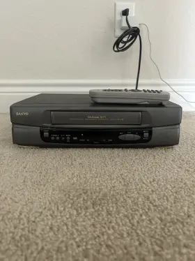 Vhr-h518 Sanyo Vhr-518 4 Head Video Cassette Recorder Player Vcr Hifi With Remote