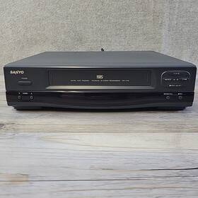 Sanyo Vhr-5218 Vhs Player Vcr Recorder Read Plays Works. Has Issue