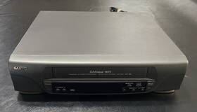 Sanyo Vhr-h607 4 Head Hifi Stereo Vcr Vhs Player - Tested Works Great