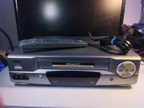 Vhr-h619 Sanyo 4-head Hi-fi Vcr - Tested With Remote And Power Cable Vhr-h619 Sanyo 4-head Hi-fi Vcr - Tested With Remote And Power Cable