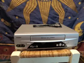 Vhr-h630 Sanyo 4 Head Vcr Video Cassette Recorder Vhs Player Tested Free Shippin