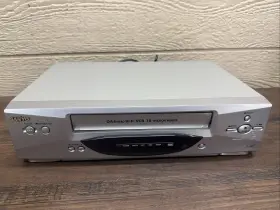 Vhr-h531 Sanyo Vhr-h631 19 Micron Da 4-head Vcr Recorder Tested No Remote Vhr-h531 Sanyo Vhr-h631 19 Micron Da 4-head Vcr Recorder Tested No Remote
