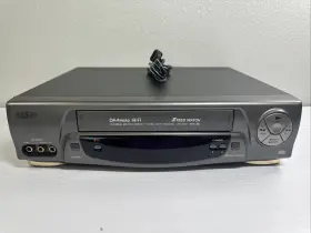 Vhr-h647 Sanyo Da 4 Head Vcr Hi Fi Vhs Recorder Tested And Works Vgc - No Remote