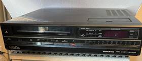 Sanyo Vhr1100 Vhs Video Cassette Recorder Tested And Powers On 1985 Vintage