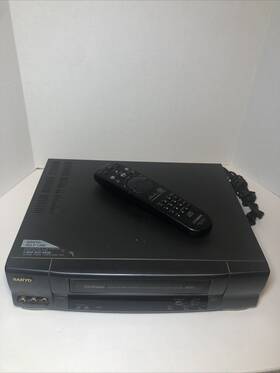 Sanyo Vmw-650 Vcr Model #vwm650 / Da4 Head Hi-fi With Remote Tested And Working