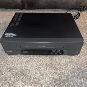 Vwm-338 Sanyo Vcr 4 Head Hifi Vhs Video Cassette Recorder Player No Remote Works Vwm-338 Sanyo Vcr 4 Head Hifi Vhs Video Cassette Recorder Player No Remote Works