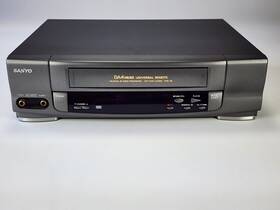 Sanyo Vwm-360 4 Head Vcr Vhs Tape Player No Remote Or Av Cables Tested