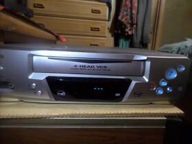 Sanyo Vwm-390 4 Head Vhs Cassette Recorder Player Vcr