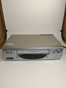 Sanyo Vwm-400 Vhs Vcr Player - Remote Included Works