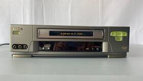 Sanyo Vwm-672 Vcr Player Vhs Recorder 4 Head Hifi Stereo Vintage Home Video