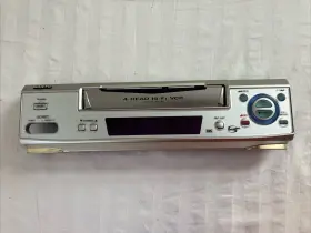 Vwm-698 Sanyo Vcr Faceplate
