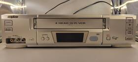 Sanyo Vwm-700 Vcr Stereo Hi-fi 4 Head Vhs Recorder Tested Working With Remote