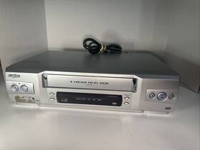 Sanyo Vwm-800 Vhs Vcr- Tested- Working- No Remote