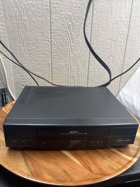 Sanyo Vwm220 Working Vcr Vwm 220 Vhs Video Cassette Player Recorder Digital Tracking