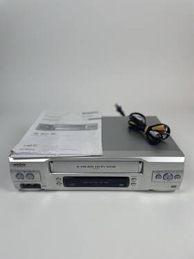 Sanyo Wm-800 Vcr With Av Cords And Instructions Tested Cleaned No Remote