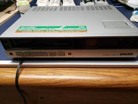 Sharp 682u Vc Video Cassette Recorder